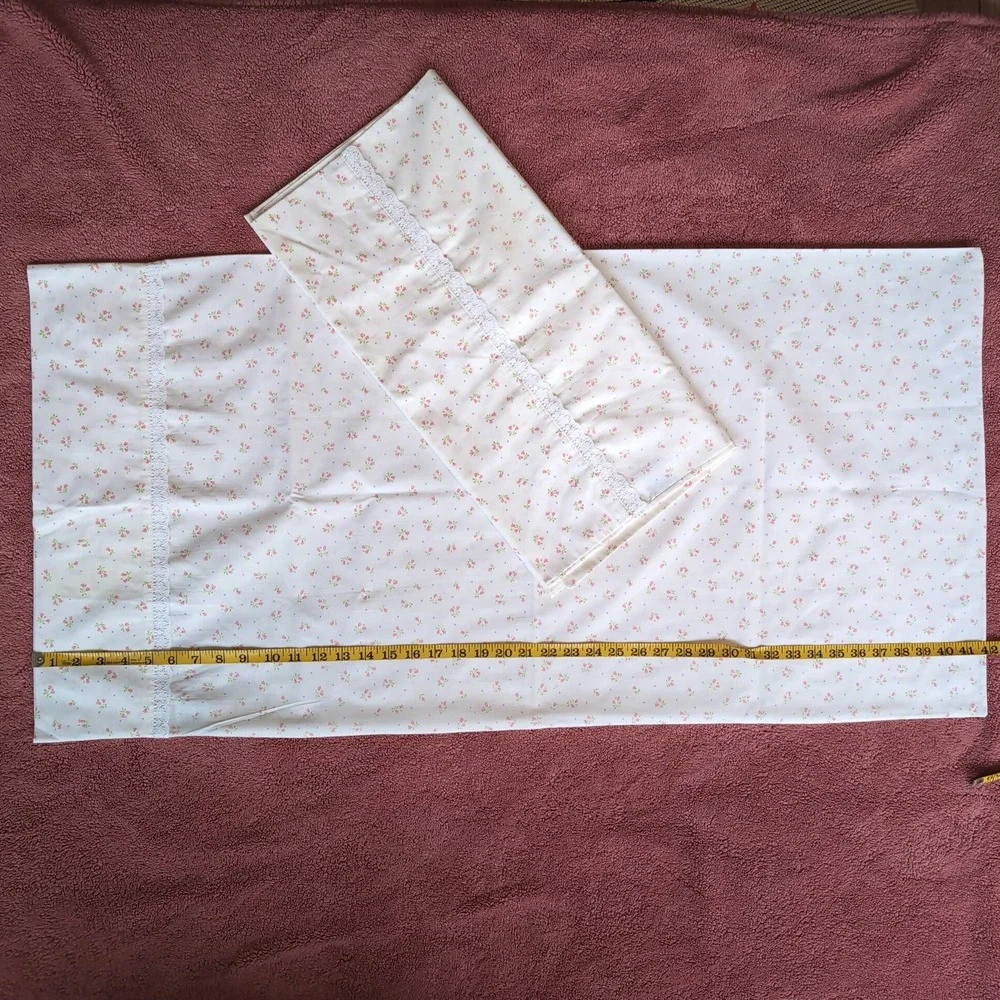 2 Vtg Wamsutta Supercale Plus King Pillowcases Floral Lace Trim Tulip Cottage